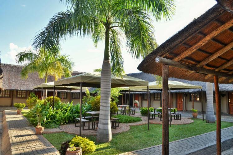 Thebe River Safaris Kasane Bagian luar foto